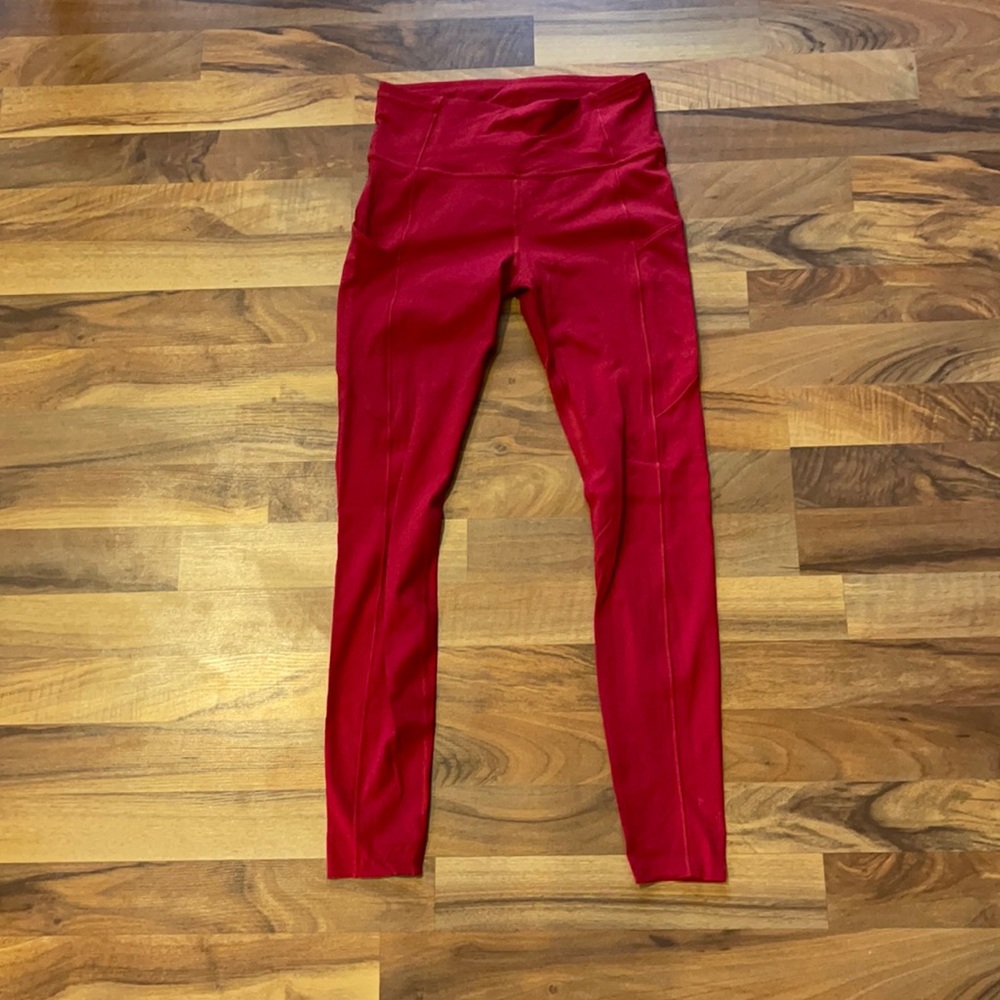 Women’s Lululemon Fast and Free Leggings Size 6